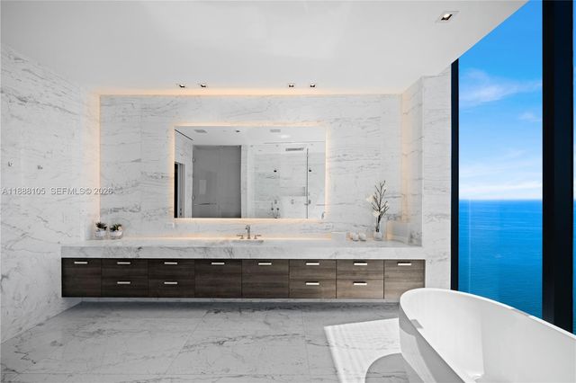 17141 Collins Avenue LPH1, Sunny Isles Beach, FL 33160