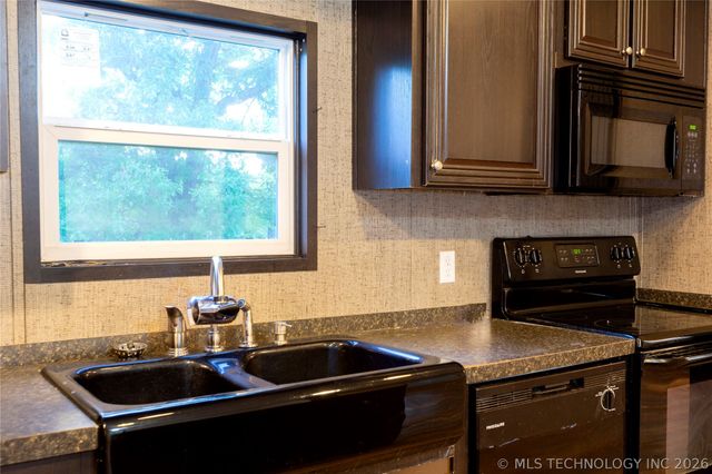1487 Buds Point Road North, Mcalester, OK 74501
