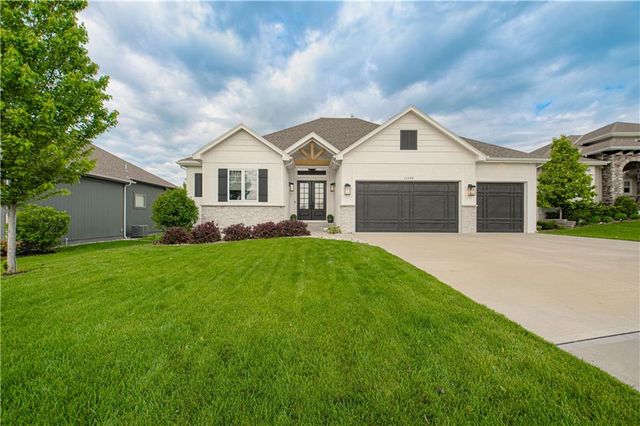 11080 S Palisade Street, Olathe, KS 66061