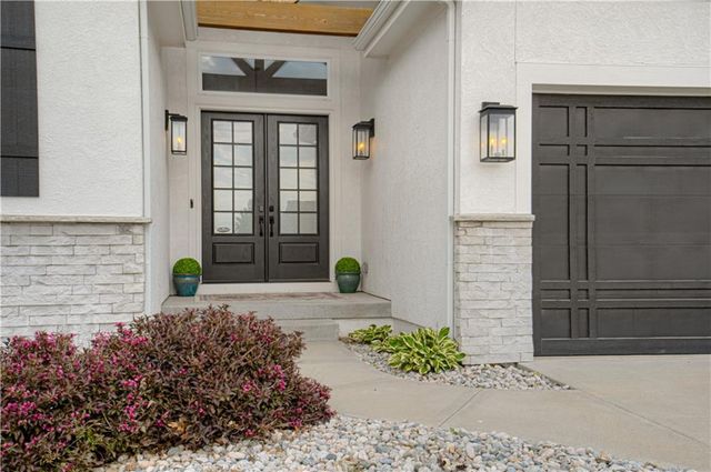 11080 S Palisade Street, Olathe, KS 66061