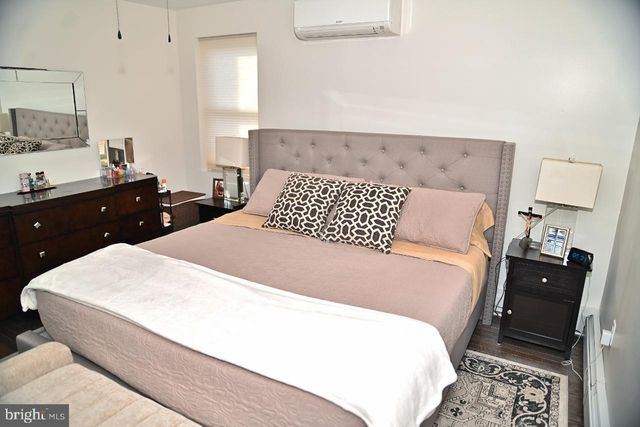 8102 ARLINGTON AVE, Upper Darby, PA 19082