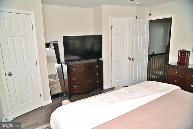 8102 ARLINGTON AVE, Upper Darby, PA 19082