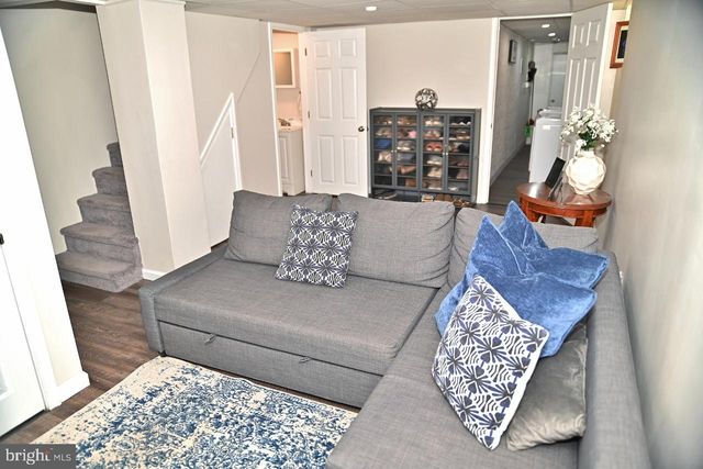 8102 ARLINGTON AVE, Upper Darby, PA 19082