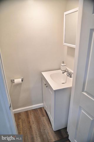 8102 ARLINGTON AVE, Upper Darby, PA 19082