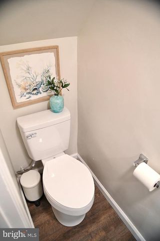 8102 ARLINGTON AVE, Upper Darby, PA 19082