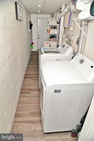 8102 ARLINGTON AVE, Upper Darby, PA 19082