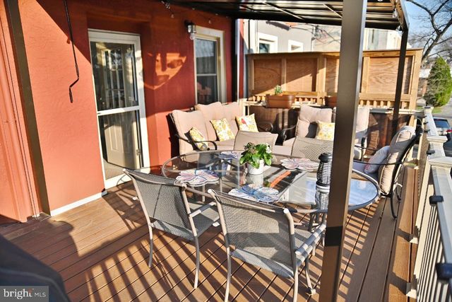 8102 ARLINGTON AVE, Upper Darby, PA 19082