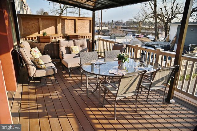 8102 ARLINGTON AVE, Upper Darby, PA 19082