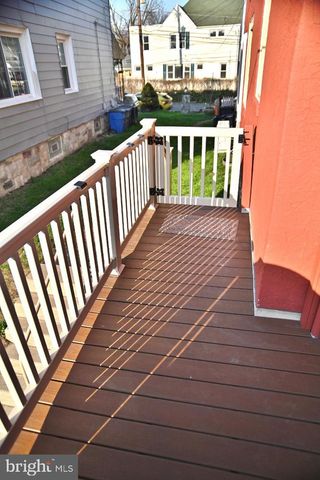 8102 ARLINGTON AVE, Upper Darby, PA 19082