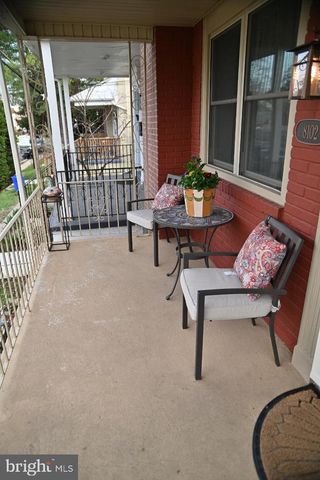 8102 ARLINGTON AVE, Upper Darby, PA 19082