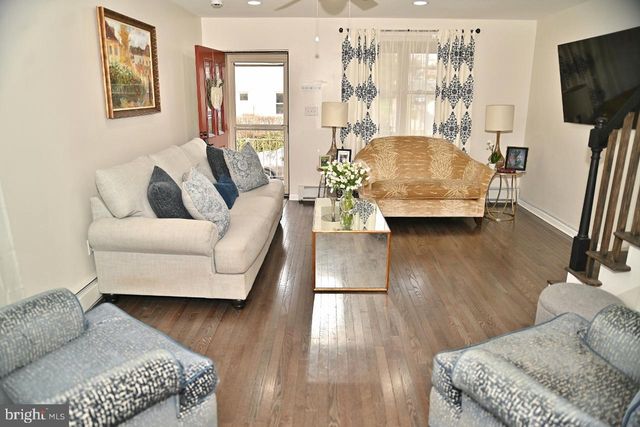 8102 ARLINGTON AVE, Upper Darby, PA 19082