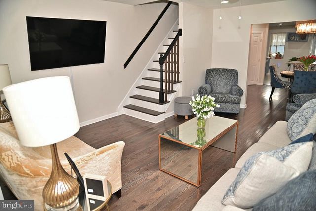 8102 ARLINGTON AVE, Upper Darby, PA 19082