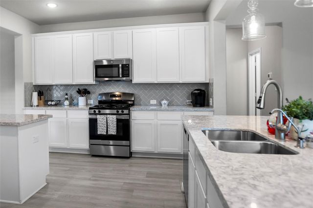 8423 Moonlight Bay Circle, Baytown, TX 77523