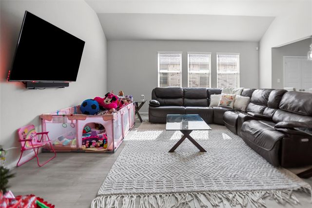 8423 Moonlight Bay Circle, Baytown, TX 77523