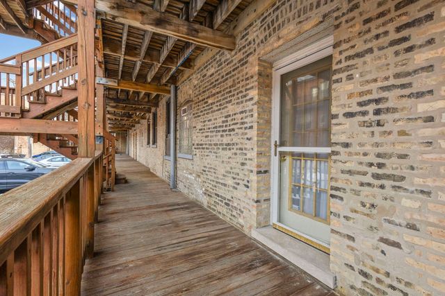 4021 N Southport Avenue 1, Chicago, IL 60613