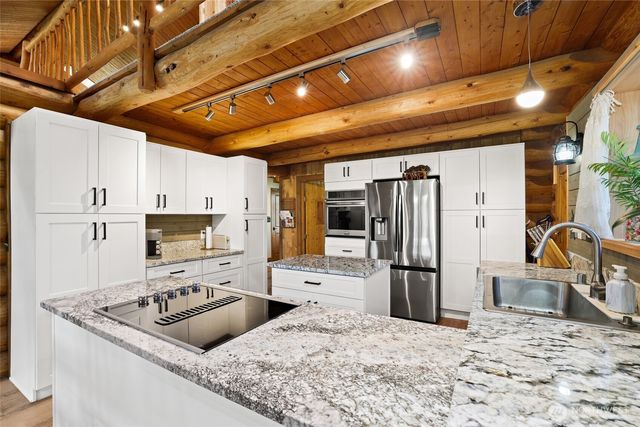 8209 271st Avenue E, Buckley, WA 98321