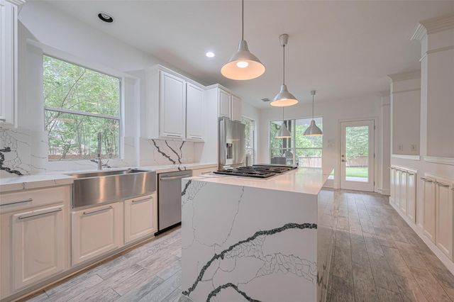 3 Vincent Court, The Woodlands, TX 77382