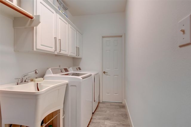 3 Vincent Court, The Woodlands, TX 77382