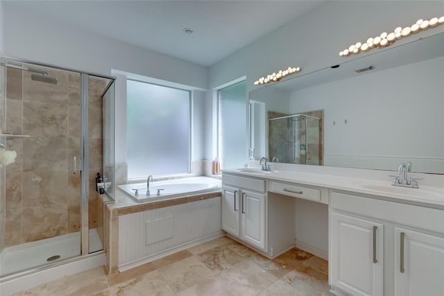 3 Vincent Court, The Woodlands, TX 77382