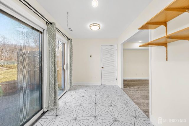 163 Hidden Hollow Court, Edison, NJ 08820