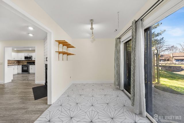 163 Hidden Hollow Court, Edison, NJ 08820