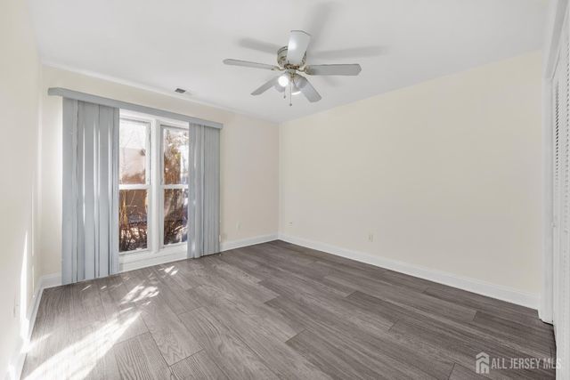 163 Hidden Hollow Court, Edison, NJ 08820