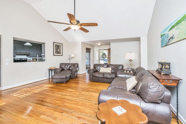 2206 Hunter Creek Drive, Charleston, SC 29414