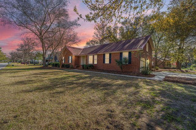 2206 Hunter Creek Drive, Charleston, SC 29414