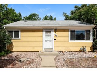 1616 Newark St, Aurora, CO 80010