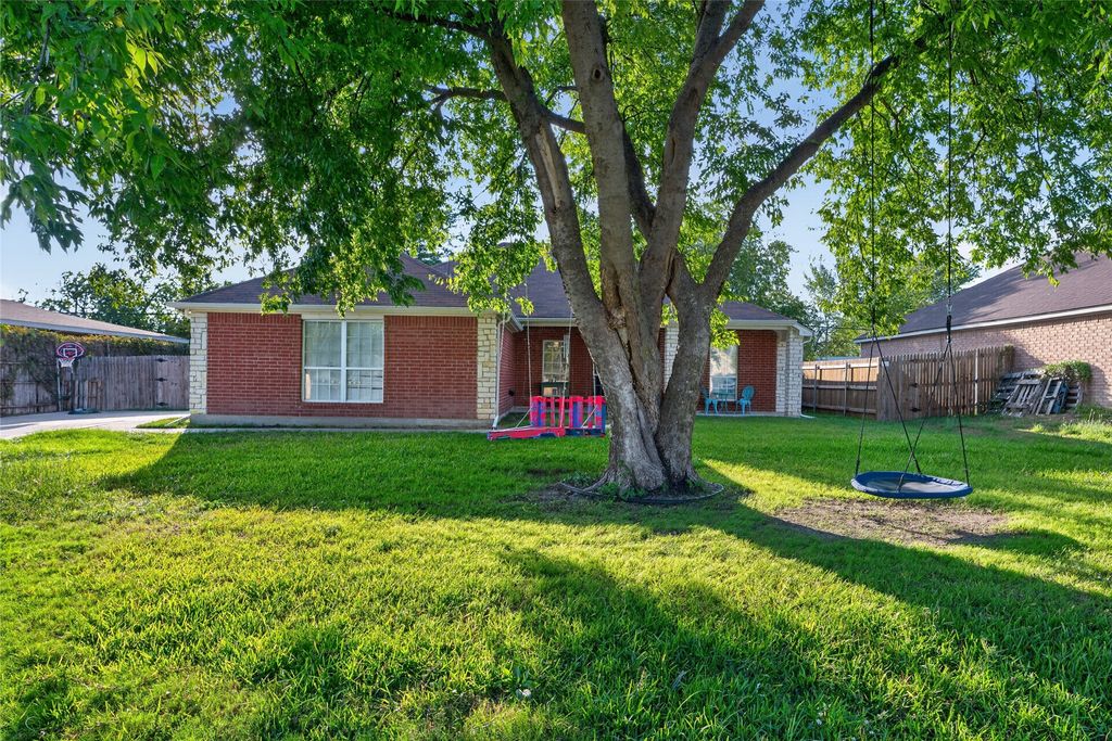 3824 Linkcrest Drive W, Aledo, TX 76008 — exterior