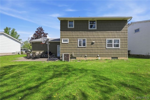 881 Castlebar Drive, North Tonawanda, NY 14120