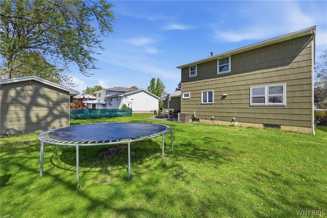 881 Castlebar Drive, North Tonawanda, NY 14120