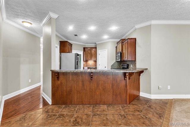 655 River Birch Circle, Wetumpka, AL 36093