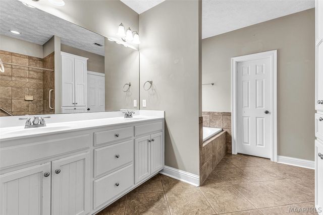 655 River Birch Circle, Wetumpka, AL 36093