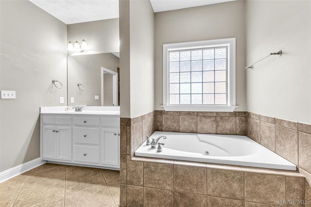 655 River Birch Circle, Wetumpka, AL 36093