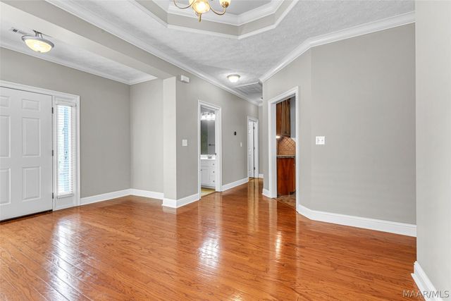 655 River Birch Circle, Wetumpka, AL 36093