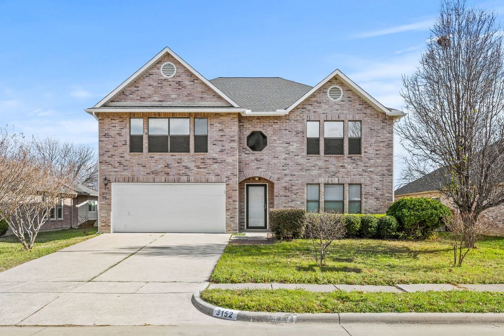 3152 Spyglass Drive, Grand Prairie, TX 75052