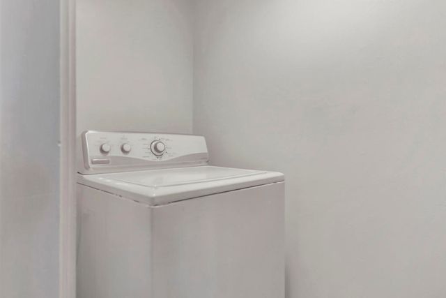 2504 N Whitewater Club Drive A, Palm Springs, CA 92262