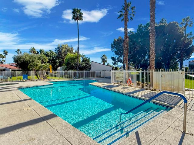 2504 N Whitewater Club Drive A, Palm Springs, CA 92262