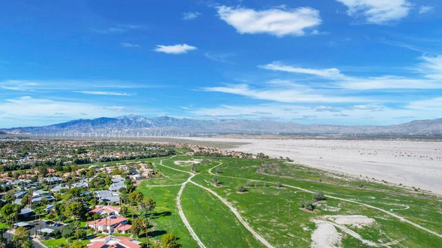 2504 N Whitewater Club Drive A, Palm Springs, CA 92262