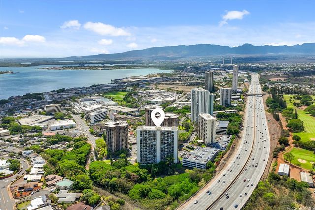 98-500 Koauka Loop 18A, Aiea, HI 96701
