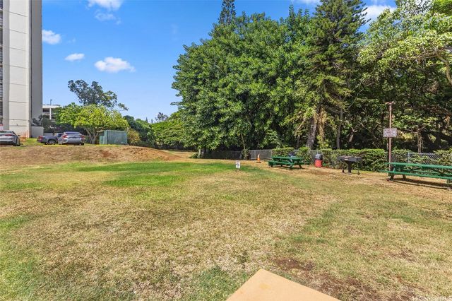 98-500 Koauka Loop 18A, Aiea, HI 96701
