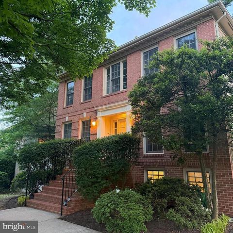 2904 N 4TH ST N, Arlington, VA 22201