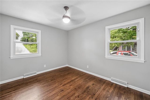 3741 N Brighton Avenue, Kansas City, MO 64117