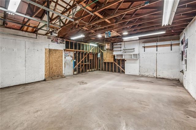 3741 N Brighton Avenue, Kansas City, MO 64117