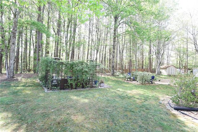 6395 Seymour Court, Acworth, GA 30101