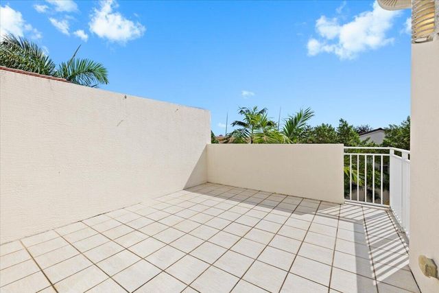 4980 NW 15TH Avenue, Boca Raton, FL 33431