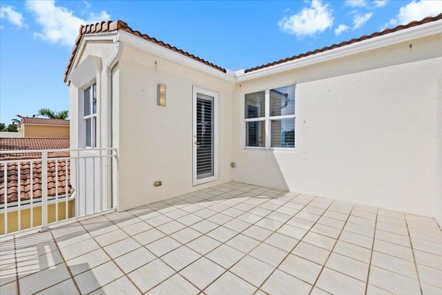 4980 NW 15TH Avenue, Boca Raton, FL 33431