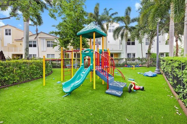 4980 NW 15TH Avenue, Boca Raton, FL 33431