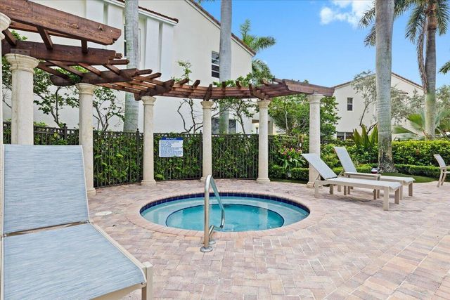 4980 NW 15TH Avenue, Boca Raton, FL 33431